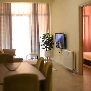Pleasant With Free Dedicated Parking In Komuna E Parisit Apartment